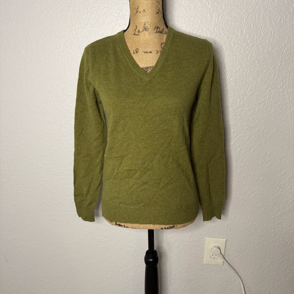 Pure Cashmere NYC Olive Green V Neck Sweater Size S Long Sleeve Office Basic